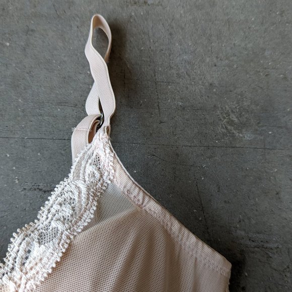 Natori Ivory Cream Lace Trim Feathers Underwire Contour Bra size 32D - Picture 5 of 7